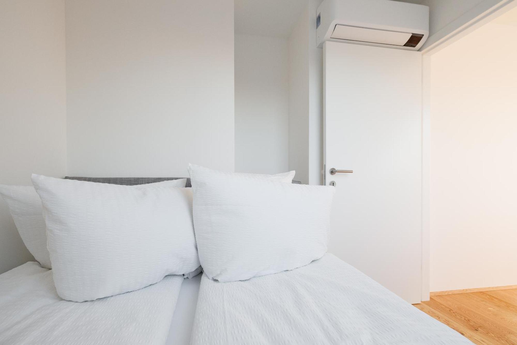 Symphony Apartments 41 - Modern Loft With Terrace And Grill In Central Location Wien Ngoại thất bức ảnh